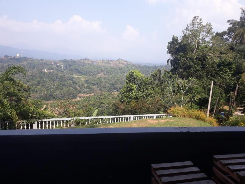 Kandy Gem Inn Blue Hotel Экстерьер фото