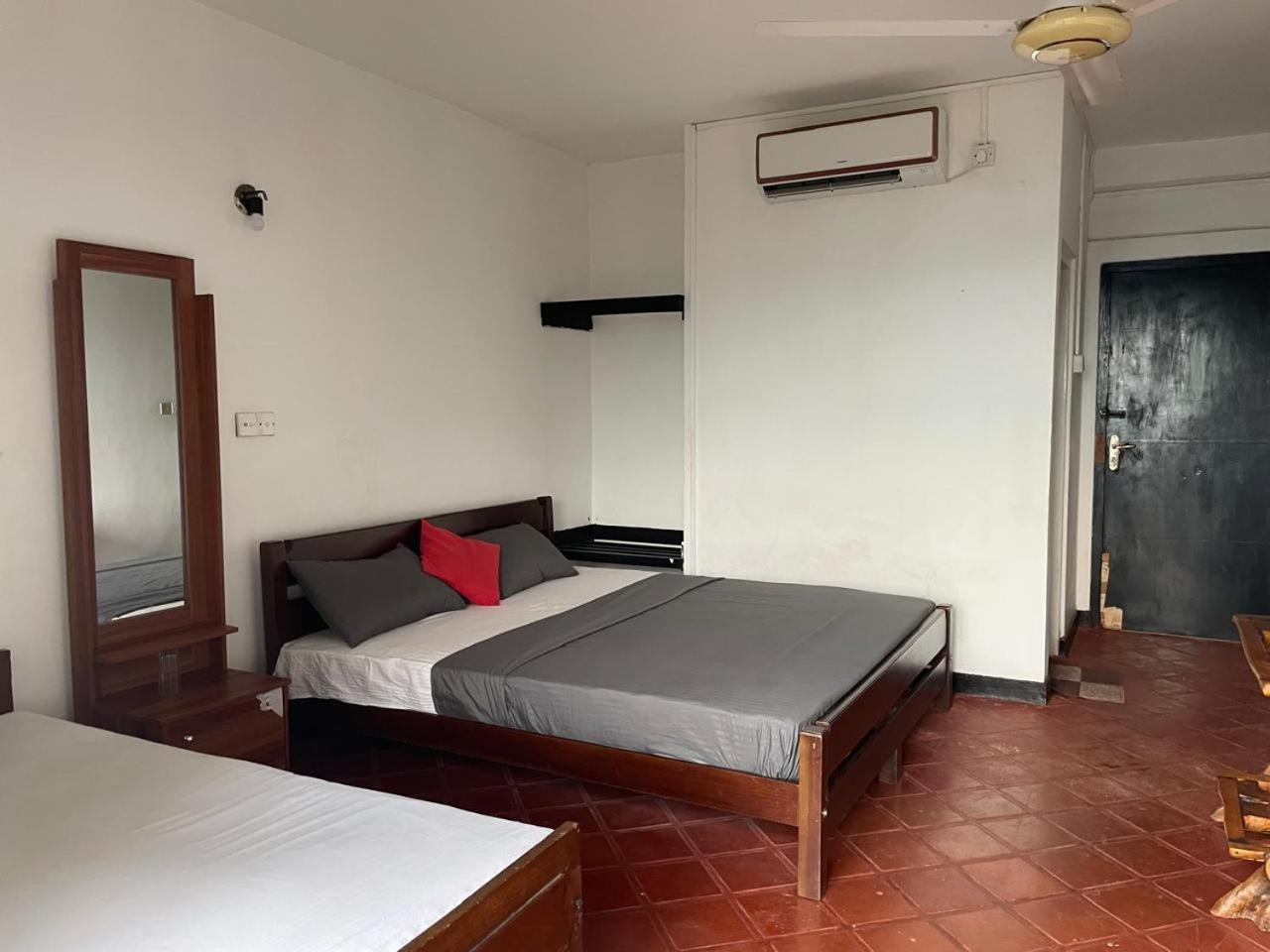 Kandy Gem Inn Blue Hotel Экстерьер фото