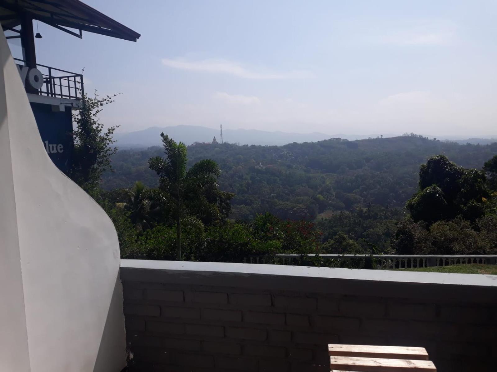Kandy Gem Inn Blue Hotel Экстерьер фото