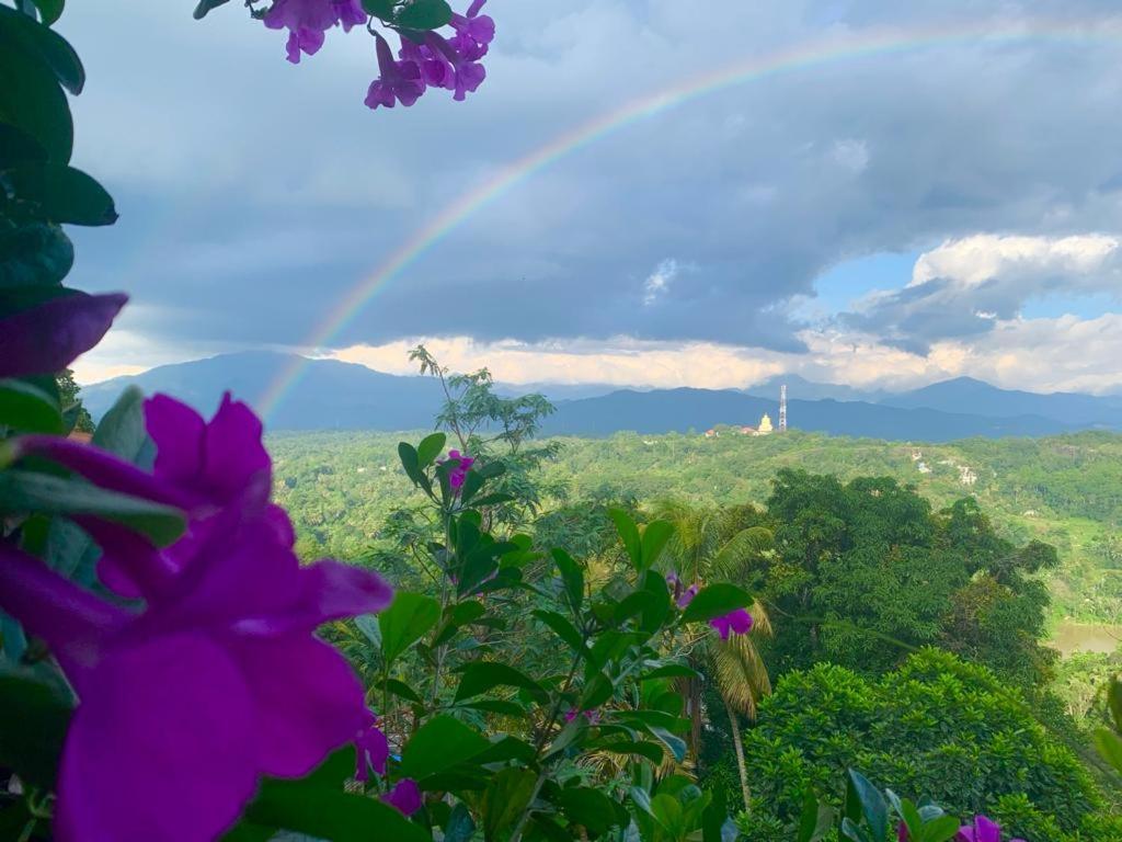 Kandy Gem Inn Blue Hotel Экстерьер фото